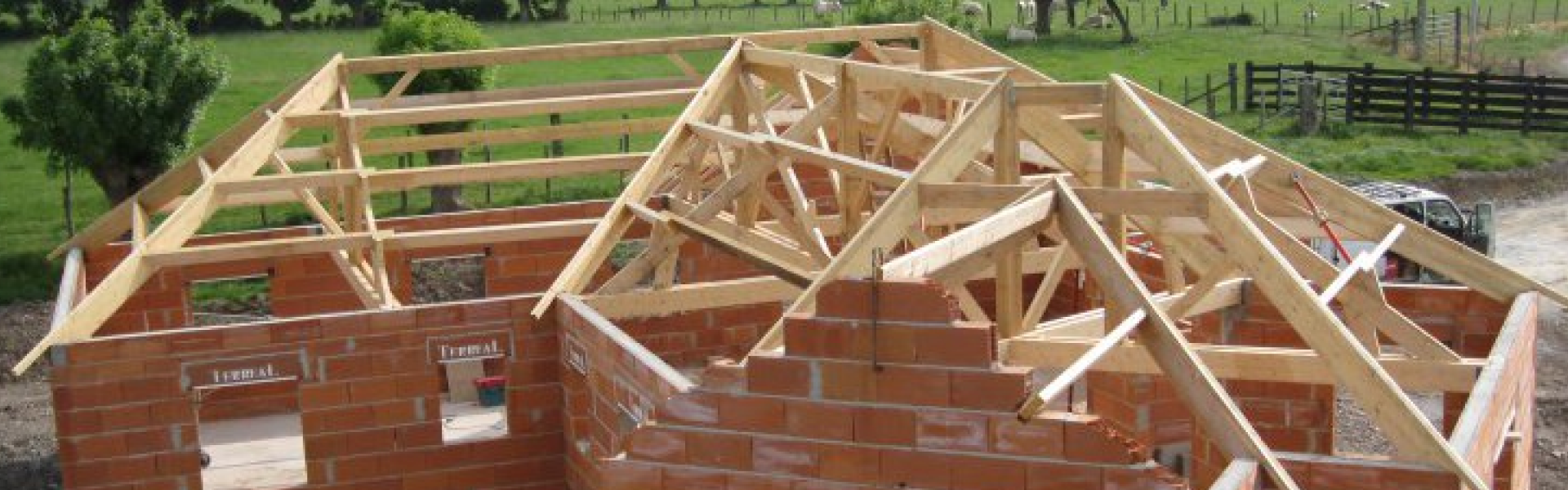 Charpentier à Saint-Pierre-Montlimart : Gallard Brouard